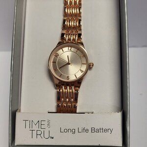 Time & Tru gold tone long life battery